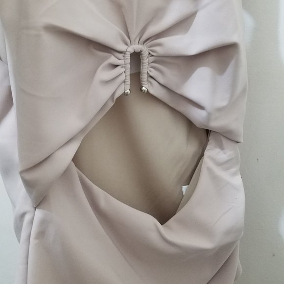 NWT CUT OUT ELASTIC BEIGE TOP - Picture 7 of 7
